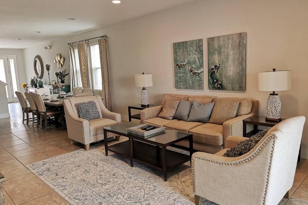 Luxurious Modern Near With Theater, Pool And In Encore At Reunion *