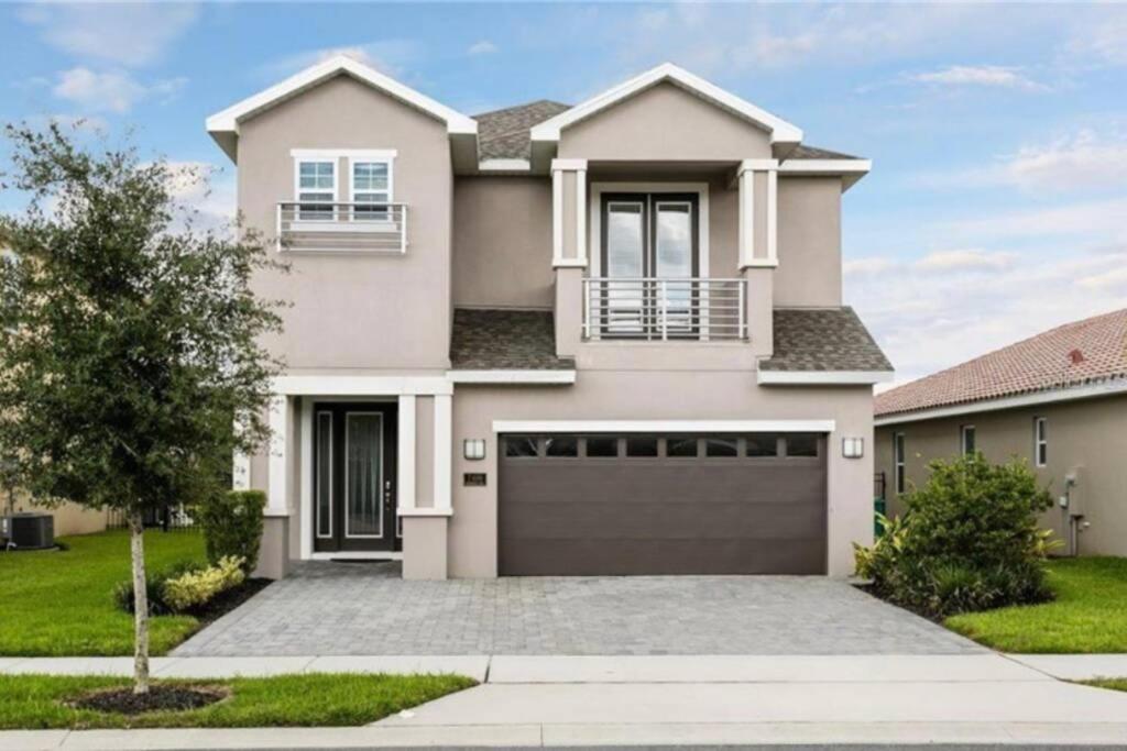 Luxurious Modern Near With Theater, Pool And In Encore At Reunion