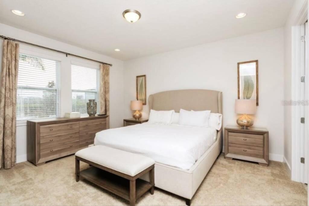 Holiday home Luxurious Modern Near With Theater, Pool And In Encore At Reunion Orlando