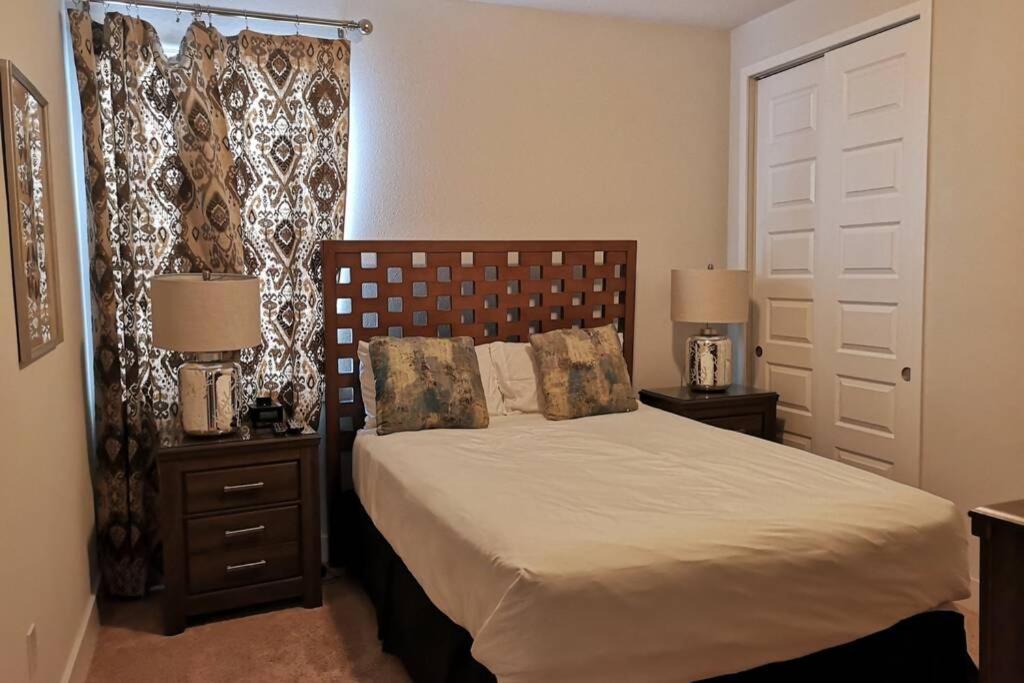 Luxurious Modern Near With Theater, Pool And In Encore At Reunion Orlando