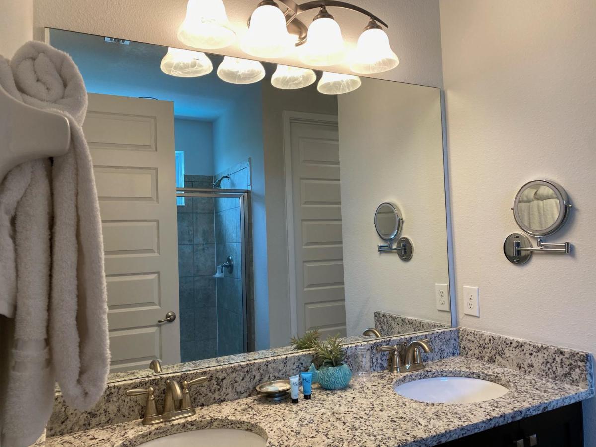 Luxurious Modern Near With Theater, Pool And In Encore At Reunion Orlando